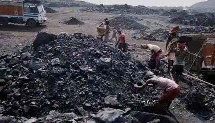 Coal News - शक्तिनगर में कोयला चोरी गिरोह का भंडाफोड़, सिंगरौली जिले में कब होगी कार्यवाही