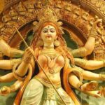 Maa Durga - इस लेख में हम उस मंदिर के बारे में बताने जा रहे हैं जहां सच्चे मन से की गई सभी मनोकामनाएं पूरी होती हैं। आप भी पहुंचें नवरात्रि। मां दुर्गा हिंदू धर्म में सबसे अधिक पूजनीय देवियों में से एक हैं। भक्त कई प्रकार की शक्ति के रूप में मां दुर्गा की पूजा करते हैं जैसे दुख का नाश करने वाला, पापों का नाश करने वाला आदि।
