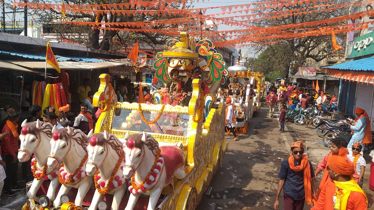 Singrauli news : राम का जन्म उत्सव मनाने मोरवा में उमड़ा जनसैलाब