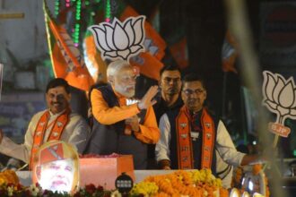 PM Modi Road Show : मोदी का मैजिक, संस्कारधानी में हुआ 40 मिनट का रोड शो